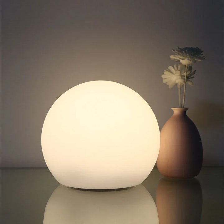 GlowSphere – Bordslampa med modern världslig charm