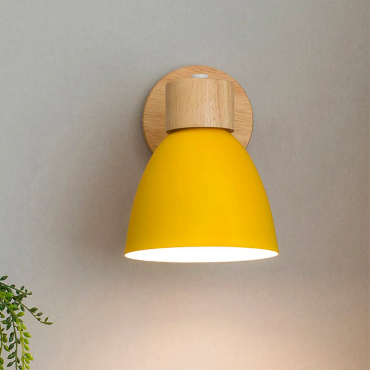 Trä Vägglampa