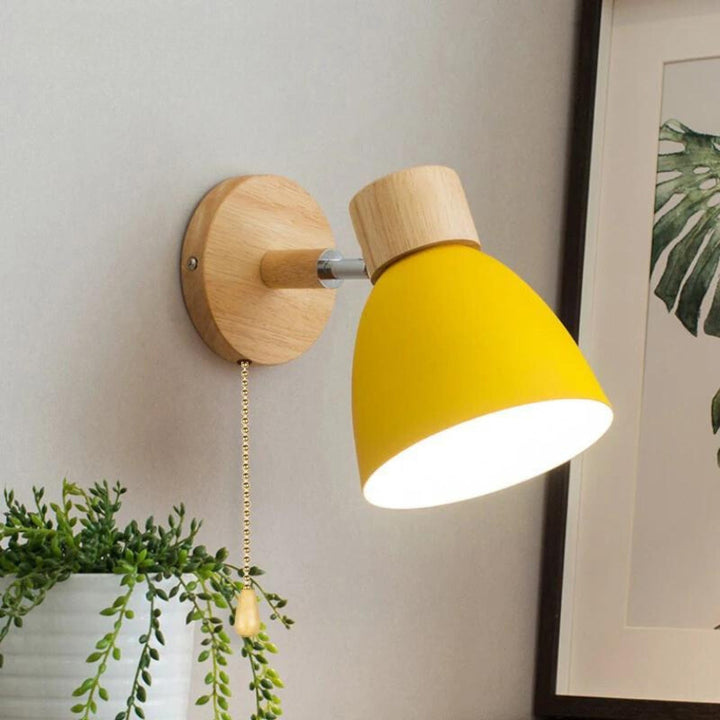 Trä Vägglampa