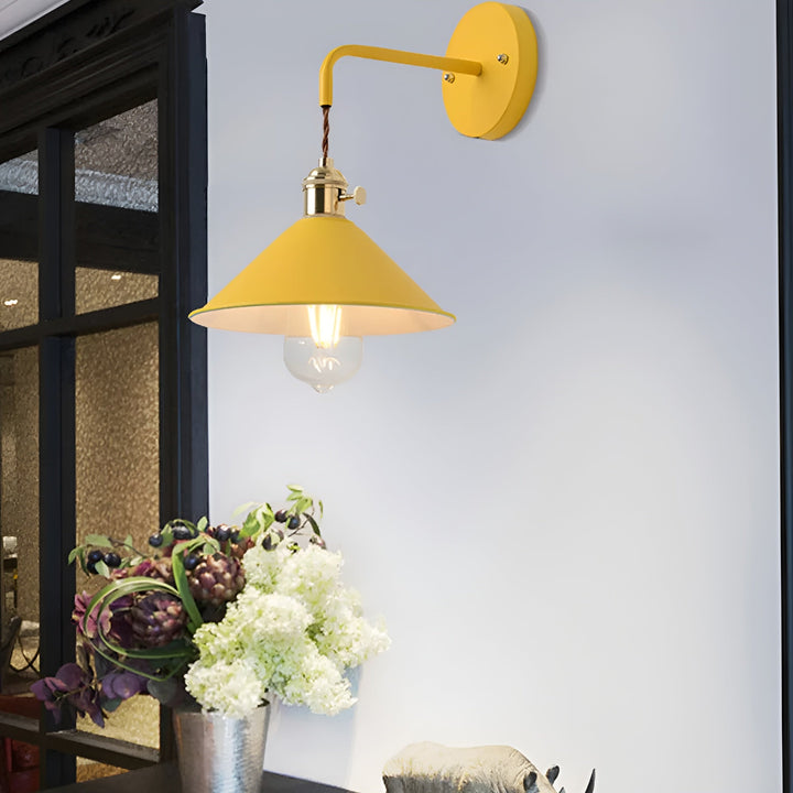 Retro Vintage Vägglampa - Vintage-inspirerad Konformad Metallvägglampa