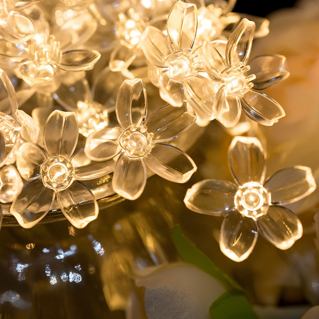 Glittrande Ljus - Dekorativa Bollar, Blommor, Stjärnor, Snöflingor LED Ljus