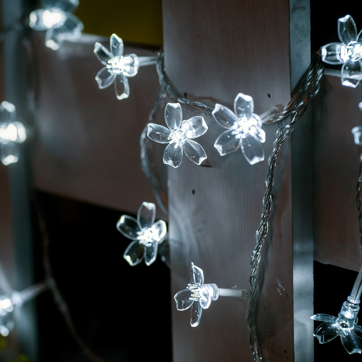Glittrande Ljus - Dekorativa Bollar, Blommor, Stjärnor, Snöflingor LED Ljus