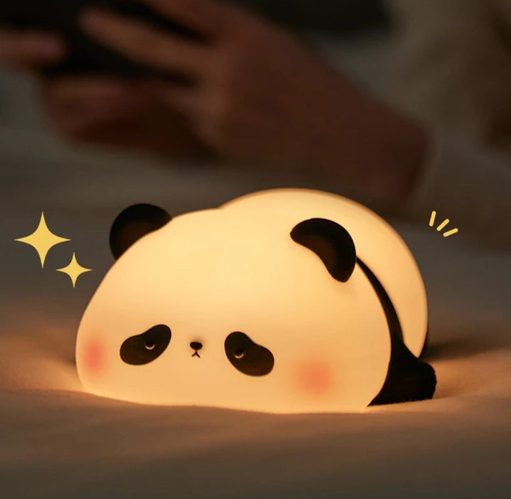 CuddlePanda Nattlampa - färgglad LED Panda för Barn