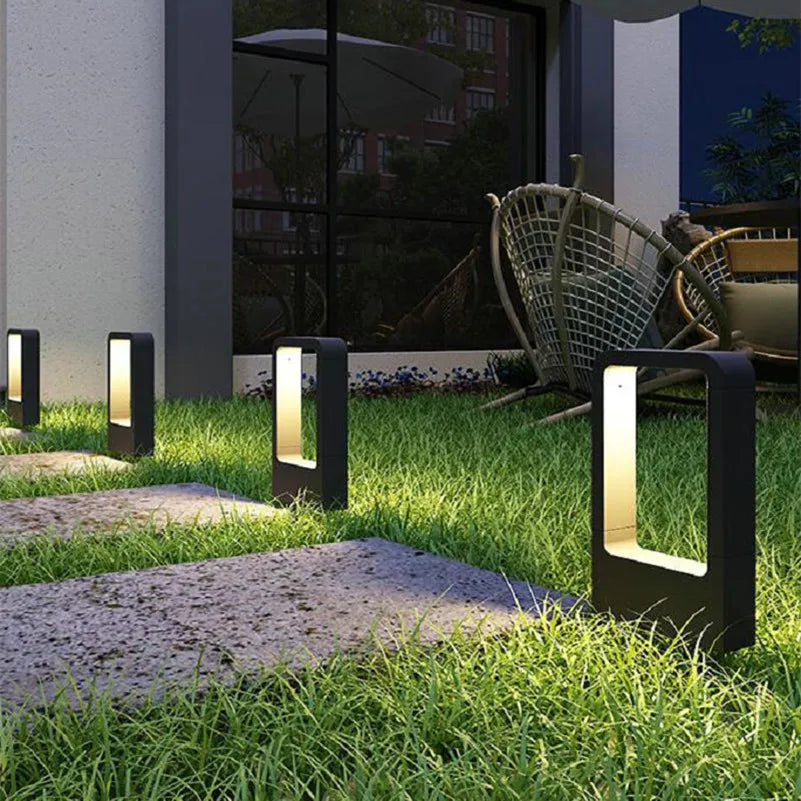 AluGlanz – Modern Aluminium Golvlampa