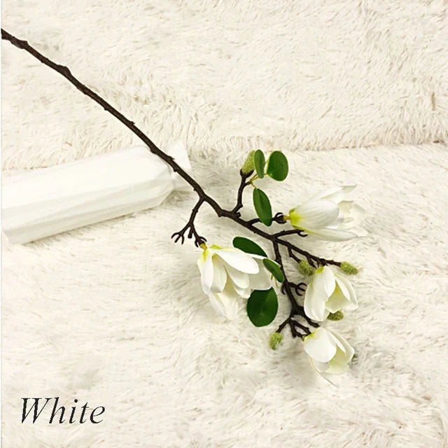 Livaktiga konstgjorda magnoliagrenar