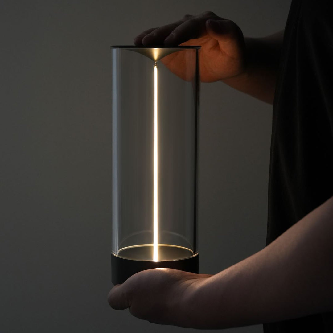 GlowBright | Bärbar LED-lampa med trådlös design