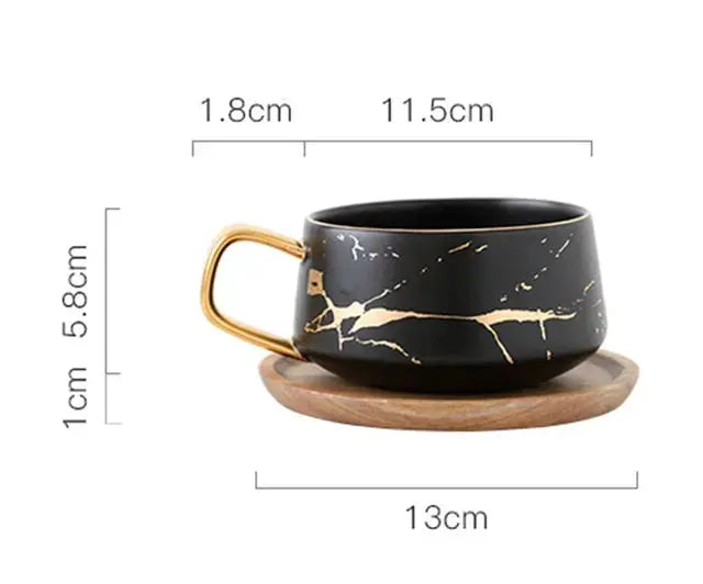 Marmormönstrad Kaffemugg med Gulddekoration