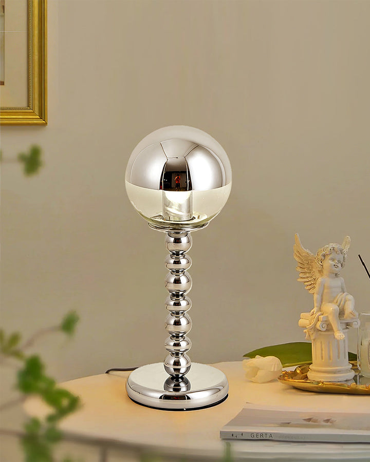 MirrorGlow – Minimalistisk Krom Bordslampa