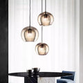 Pendellampa i modern glas för en elegant look