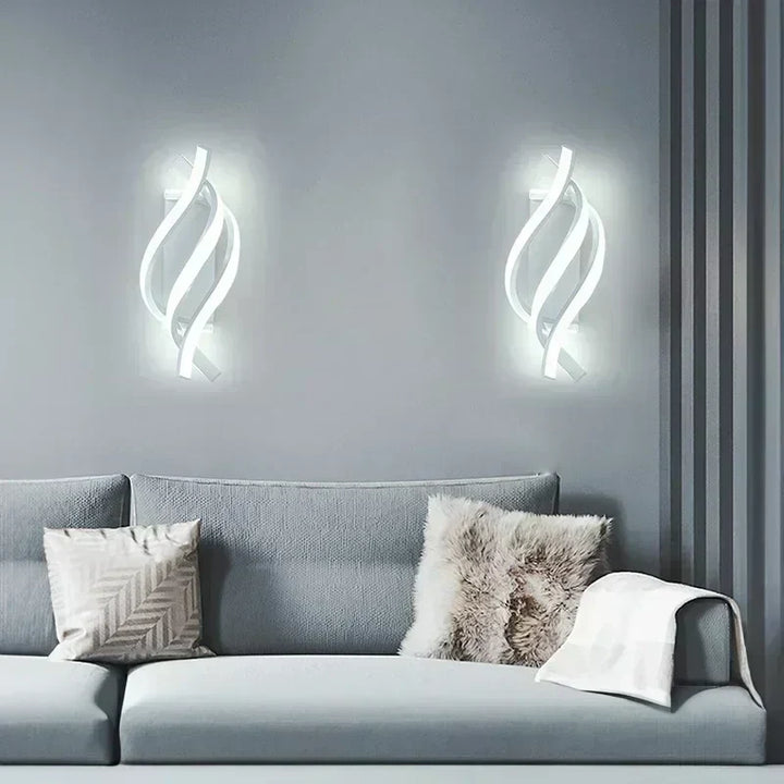 Spiralformad vägglampa