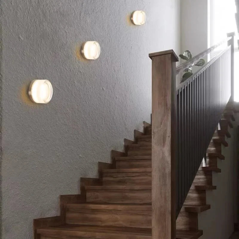 Modern rund vägglampa för atmosfärisk elegans