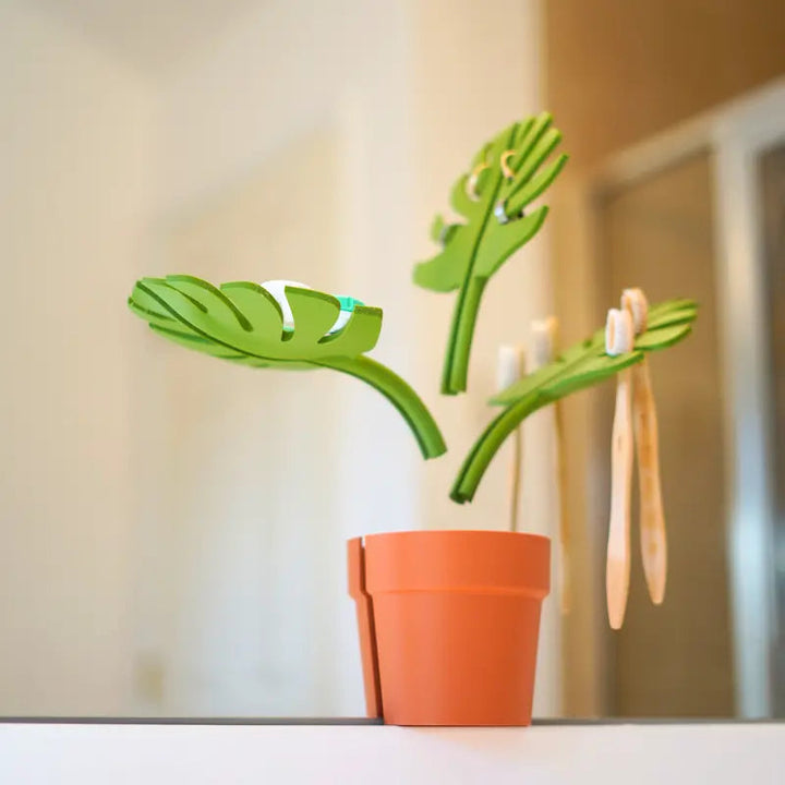 Monstera Spegelmonterad Badrumsorganisatör - Platsbesparande med Stilren Design