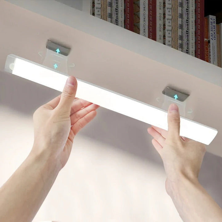 Trådlös LED Nattlampa | Rörelsesensor, Energibesparande &amp; Idealisk för Kök, Sovrum, Korridorer &amp; Skåp