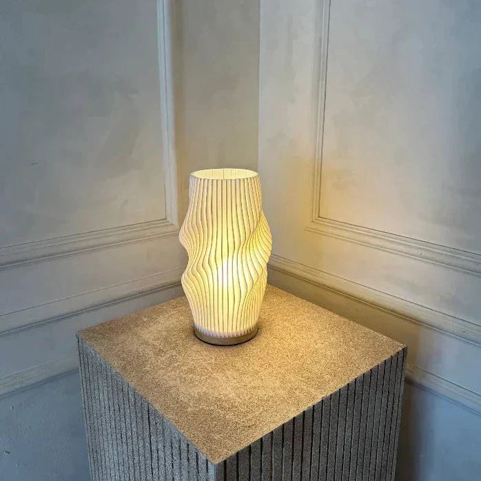 USB-Dreven &amp; Elegant Vågmönster Bordslampa | WaveGlow
