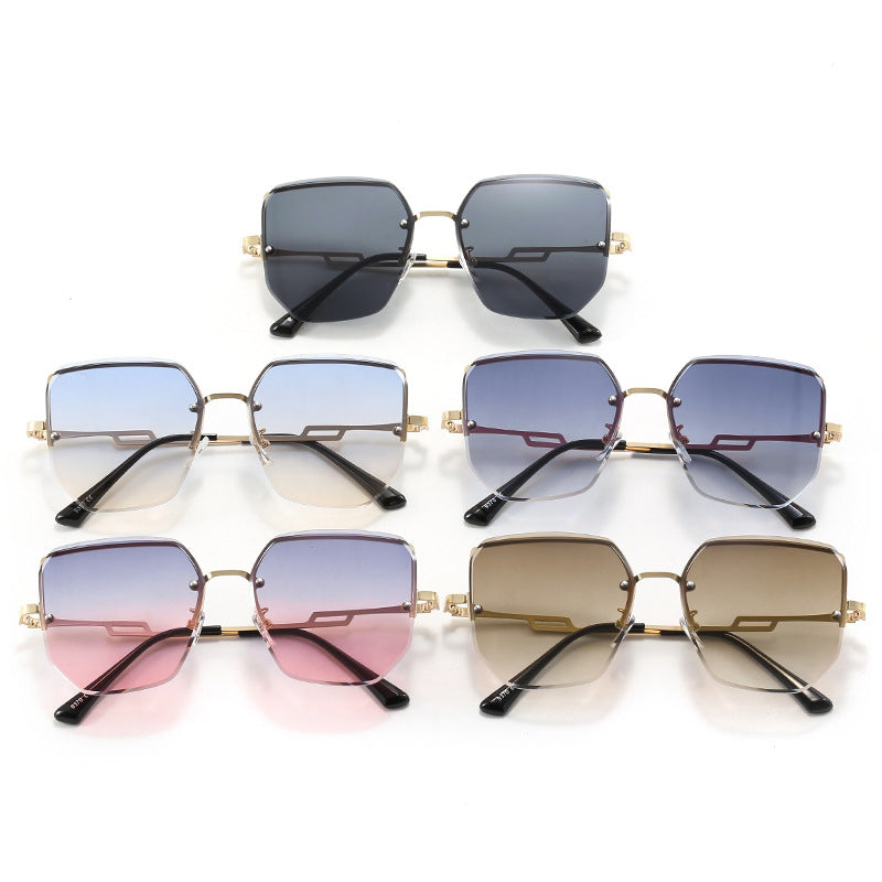 Kvinnors geometriska designer solglasögon med spegelglas