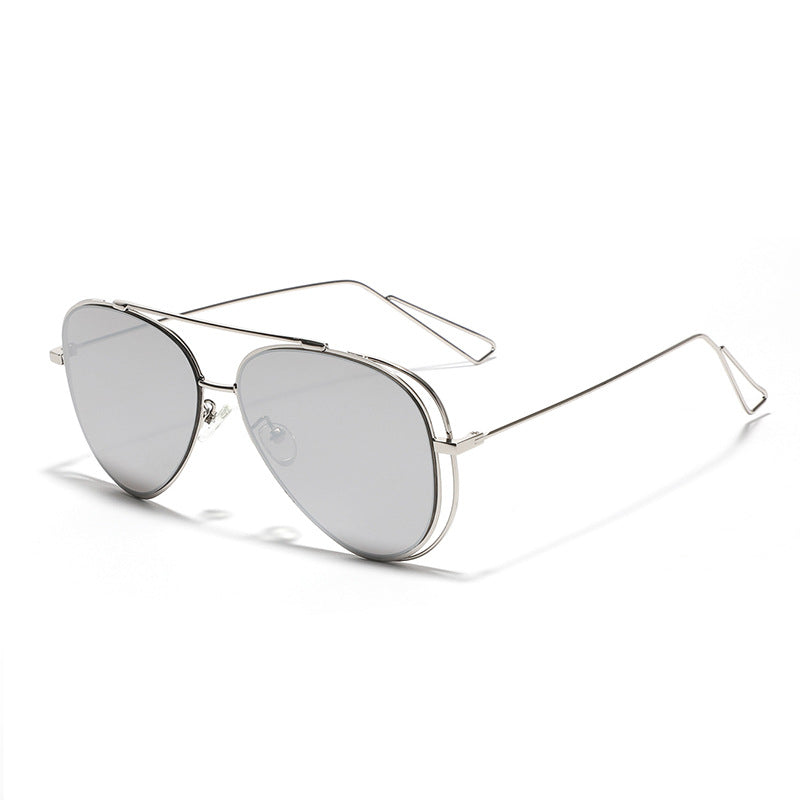 Kvinnors retro pilotglasögon med silvermetallram och spegelglas