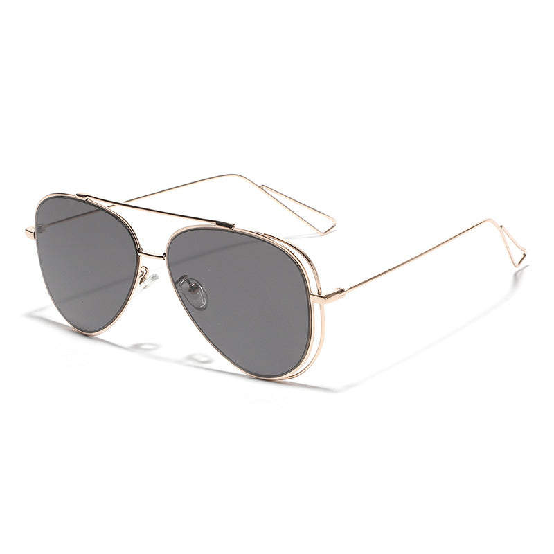 Kvinnors retro pilotglasögon med silvermetallram och spegelglas