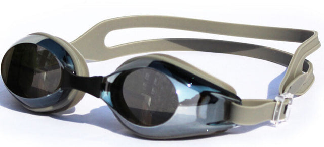 Sportiga simglasögon med spegelglas och ergonomisk design