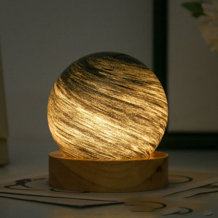 Fängslande Planetlampa – Ett Universum av färger och Drömmar
