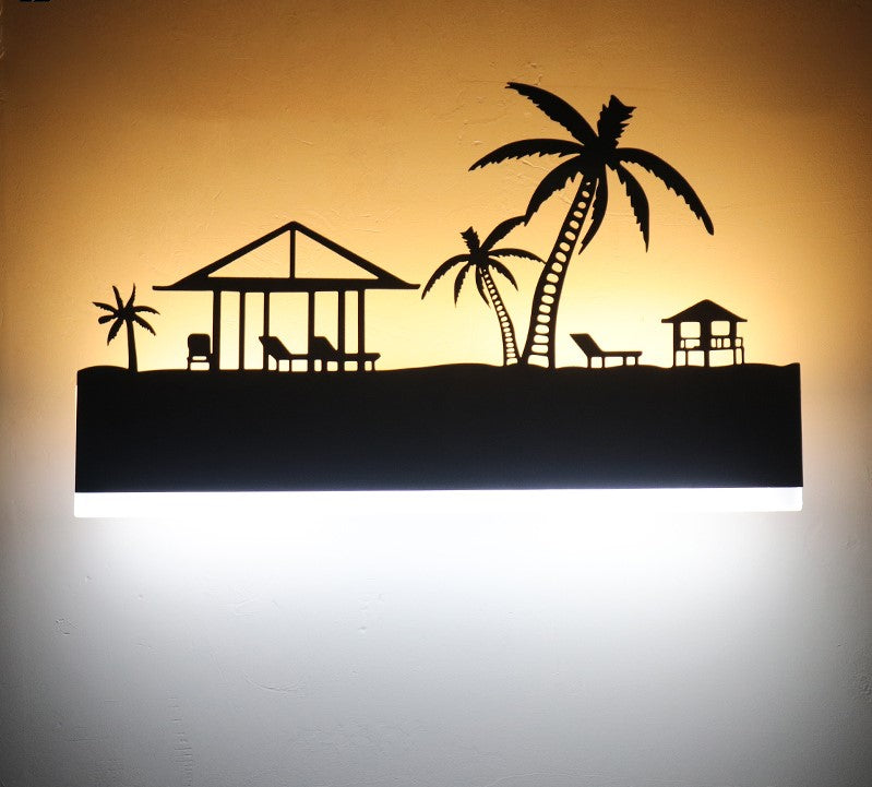 Vägglampa med mångsidig design