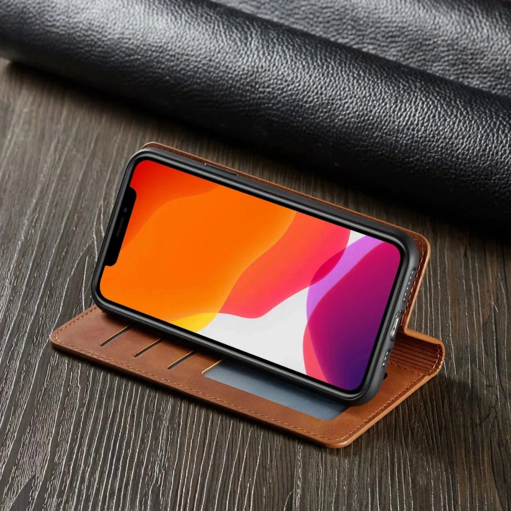 Telefonfodral i läder med magnetisk stängning och stötabsorberande design