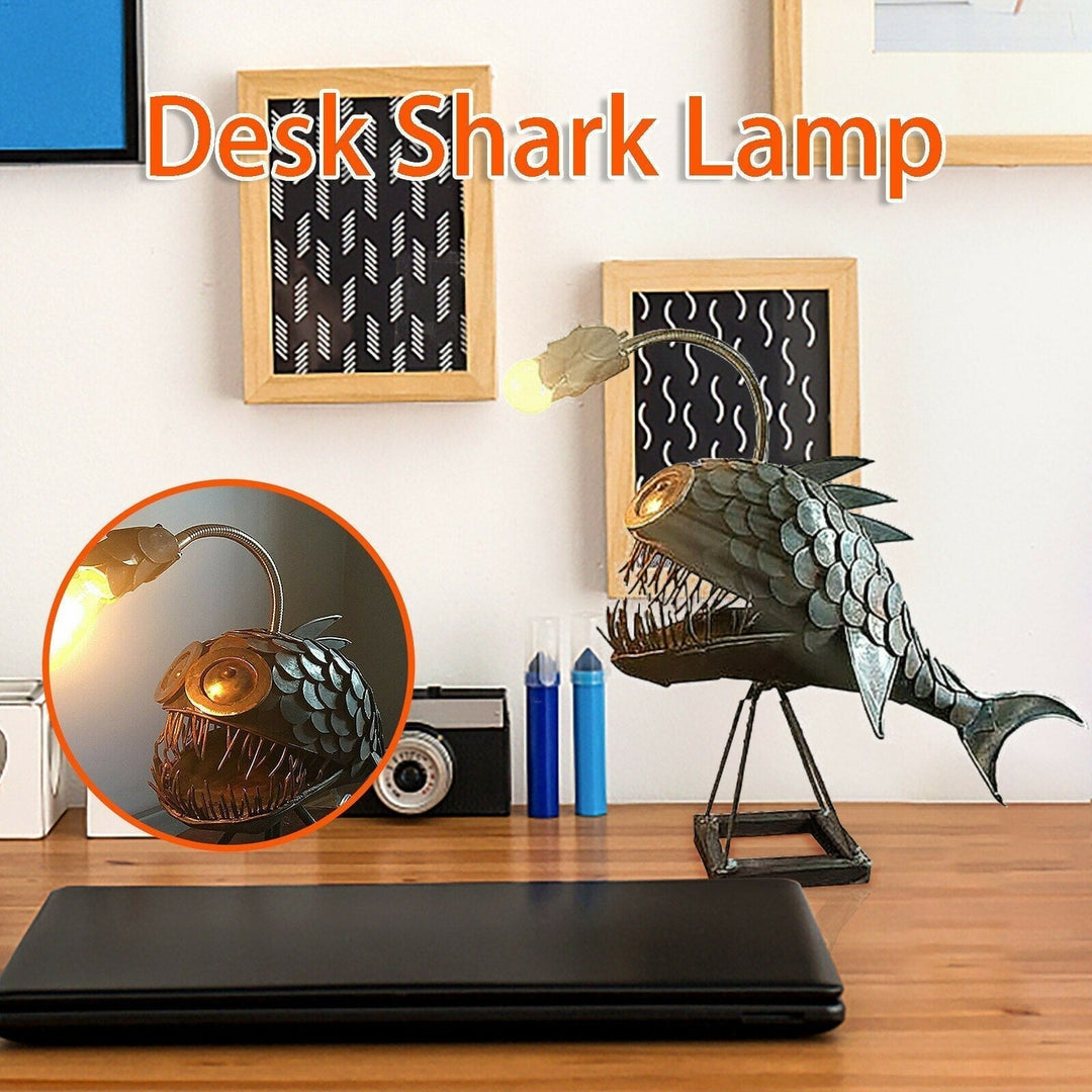 Retro Bordslampa Anglerfish Ljus med Flexibel Lamphuvud Konstnärliga Bordslampor för Hem Bar Café Hem Konst Dekorativa Ornament