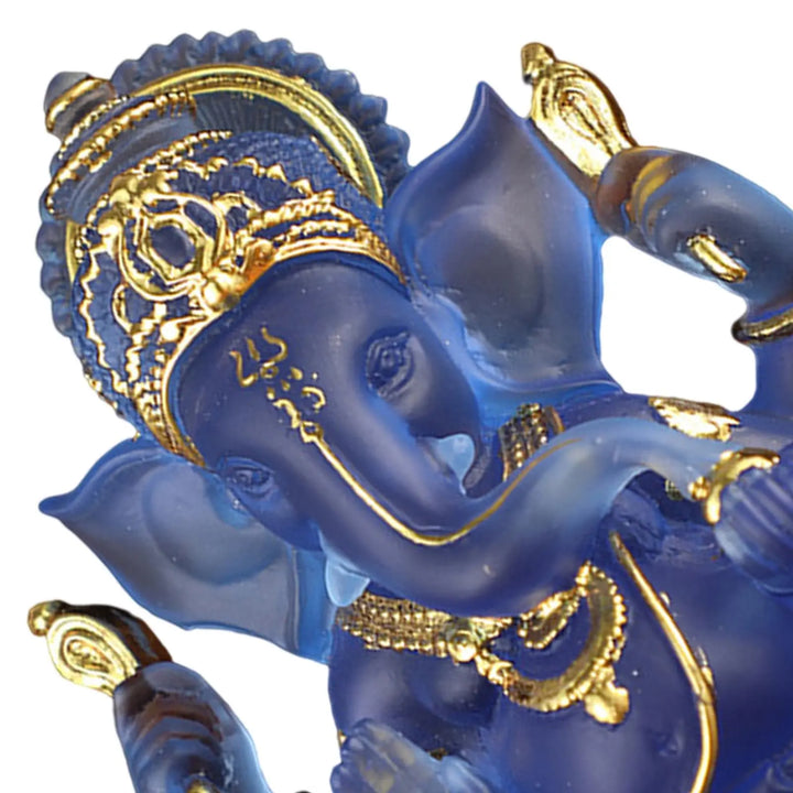 Sällsynta färgade semi-transparenta Ganesh-statyer för lycka i ditt hem