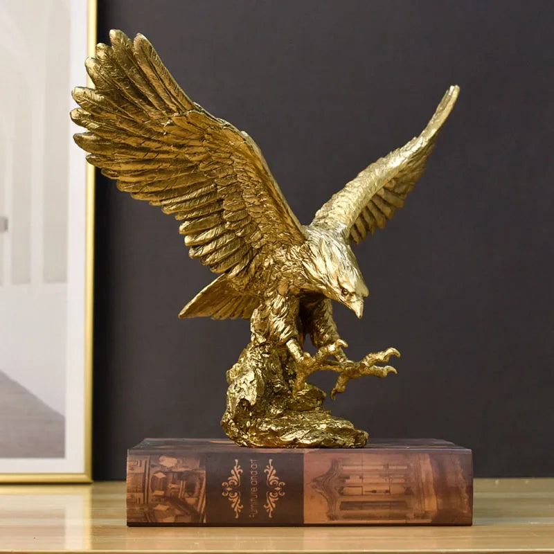 Resin Golden Eagle Statue Art Animal Model Collection Ornament Hemmakontor Skrivbord Feng Shui Dekor Figurer enkel