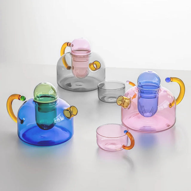 färgglad glasservis