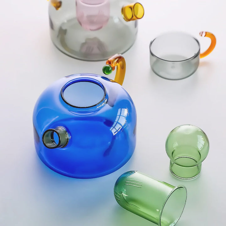 färgglad glasservis
