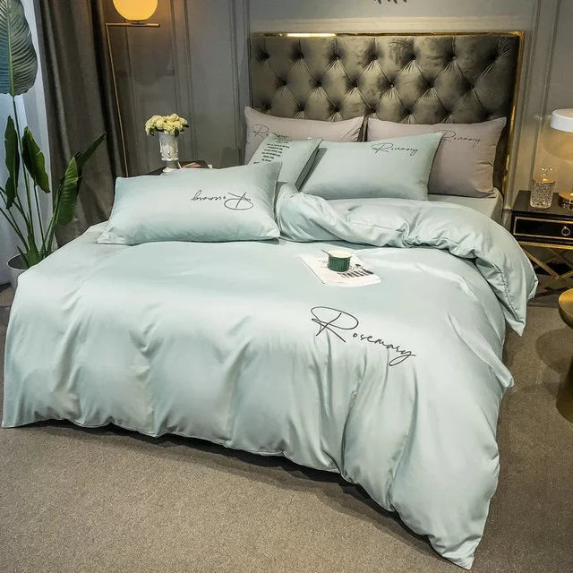 Lyxigt Duvetöverdrag med Elegant Broderi – Mjukt, Andningsbart och Hög Kvalitet |