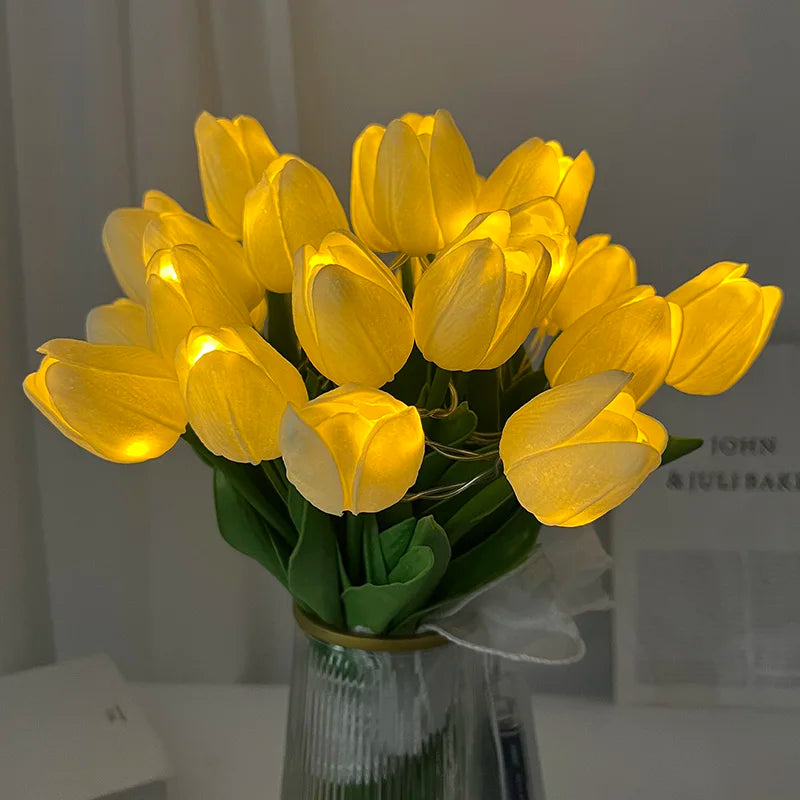 LED-lampa med konstgjord tulpanbukett, perfekt som gåvor eller som dekorationer för bröllopsfester