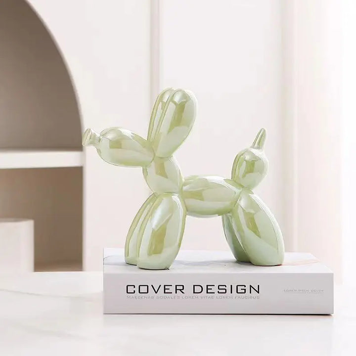 – Liten hundskulptur gjord av ballonger