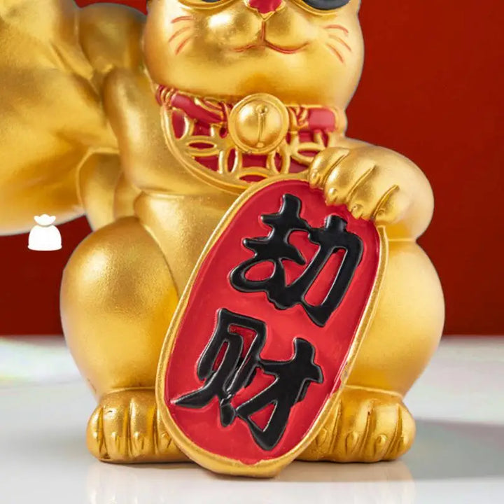 Stor hand, lycklig rikedom, vinkande katt, guld-färgad vinkande handkatt, heminredning, välkomnande vinkande katt, skulptur, staty, dekoration, bilprydnad, present till butik