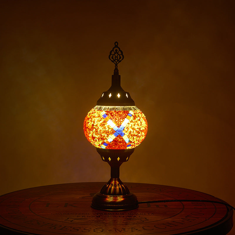 Traditionell Tiffany romantisk oval järn emaljerad 1-ljuskälla bordslampa för sovrummet