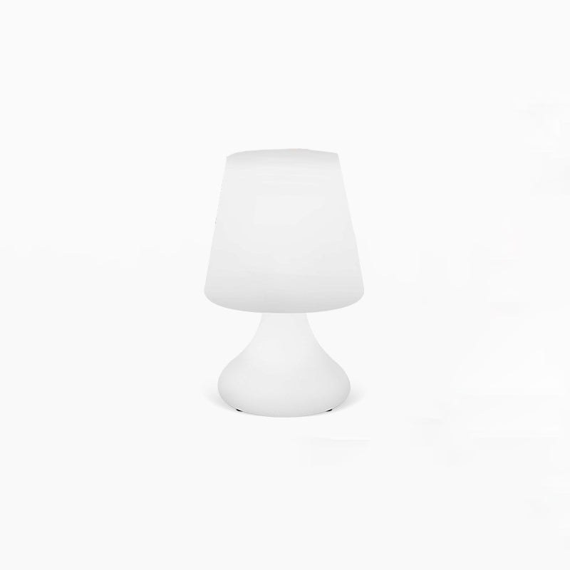 Modern Minimalist PE Cup Form USB LED Bordslampa Nattljus För Utomhus Patio |