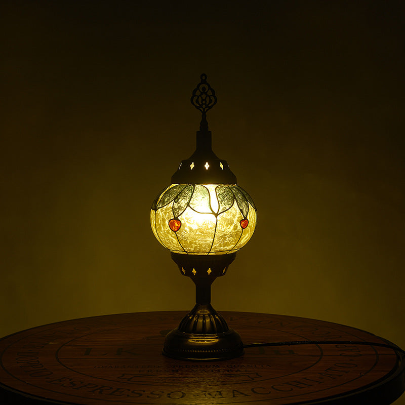Traditionell Tiffany romantisk oval järn emaljerad 1-ljuskälla bordslampa för sovrummet