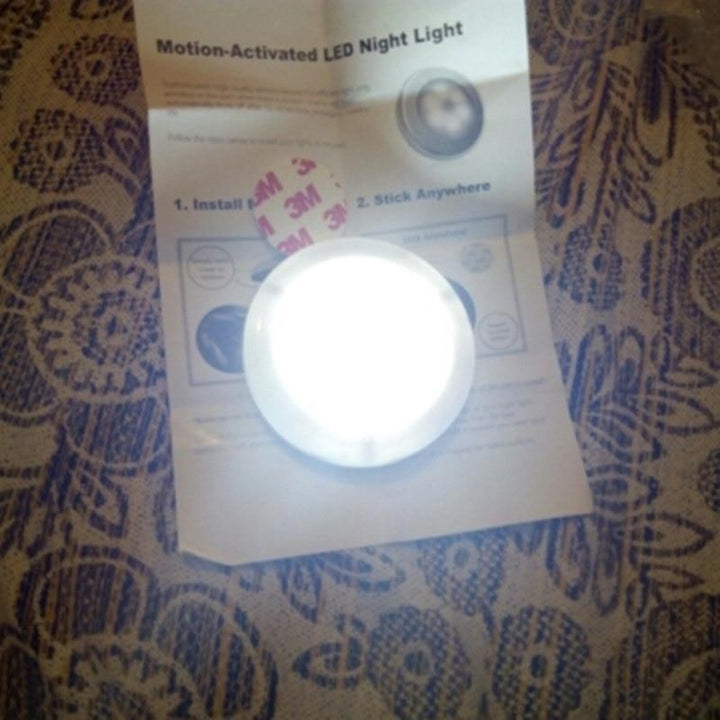 IcoolGadgets Infraröd PIR Rörelsesensor 6 LED Nattlampa Trådlös Detektor Lampa Vägglampa Ljus Auto På/Av Garderob Batteridriven