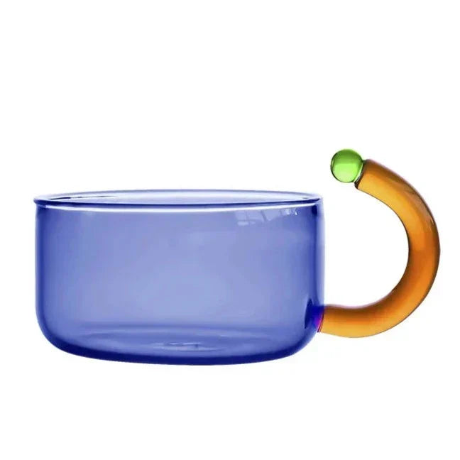 färgglad glasservis