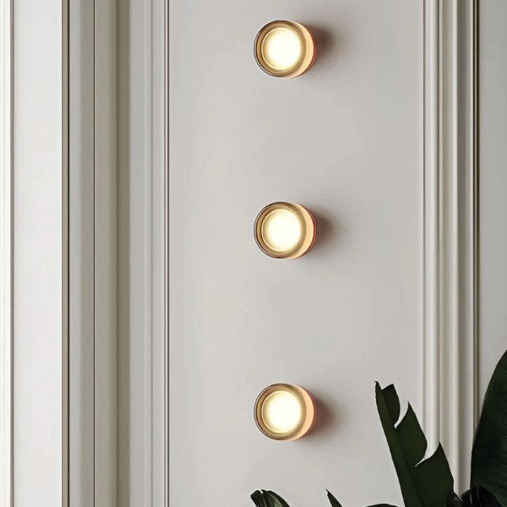 LumièreLux - Stilig Dimple Vägglampa i Metall och Glas