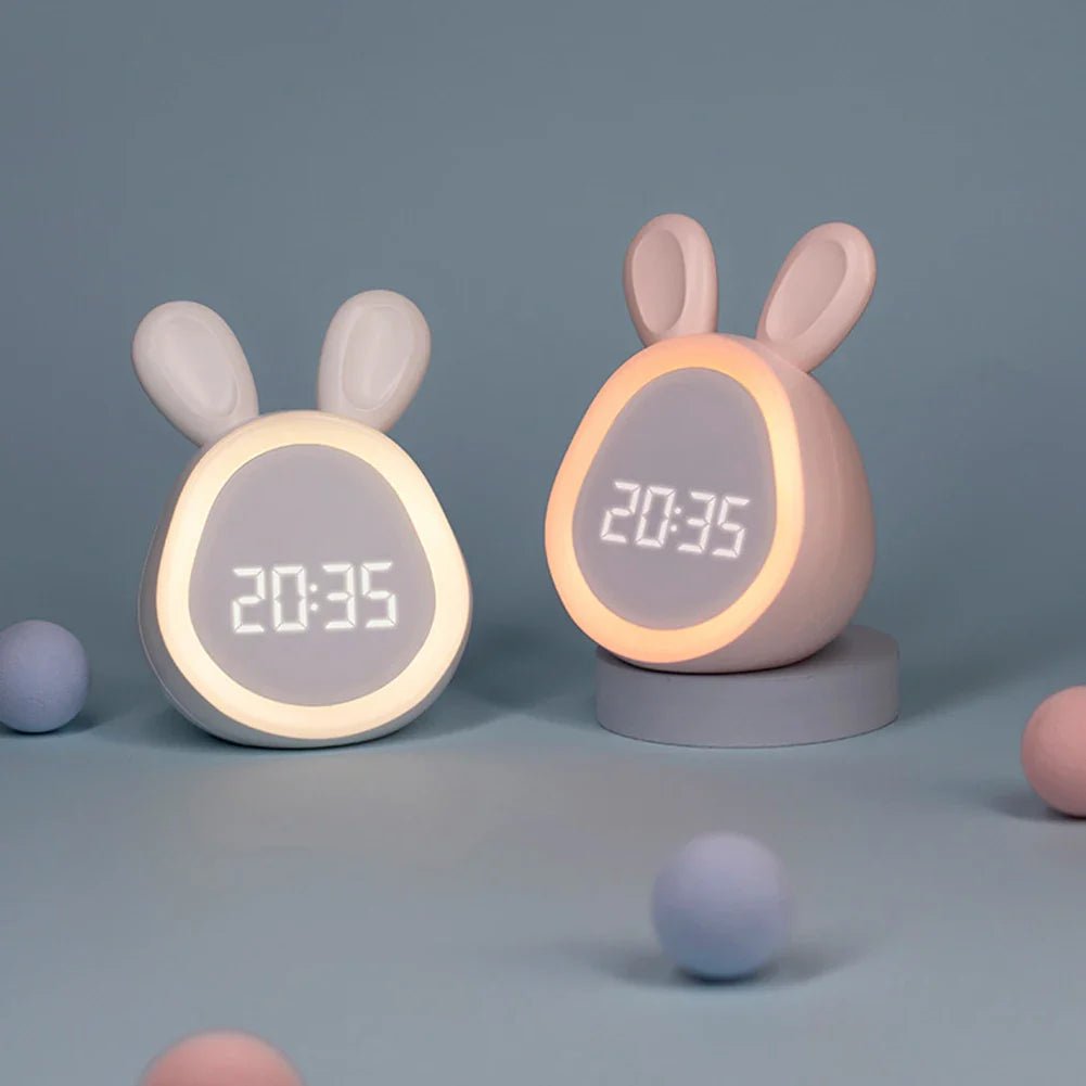 WakkerKonijn – Barnens väckarklocka med LED-nattljus och lekfull kanindesign