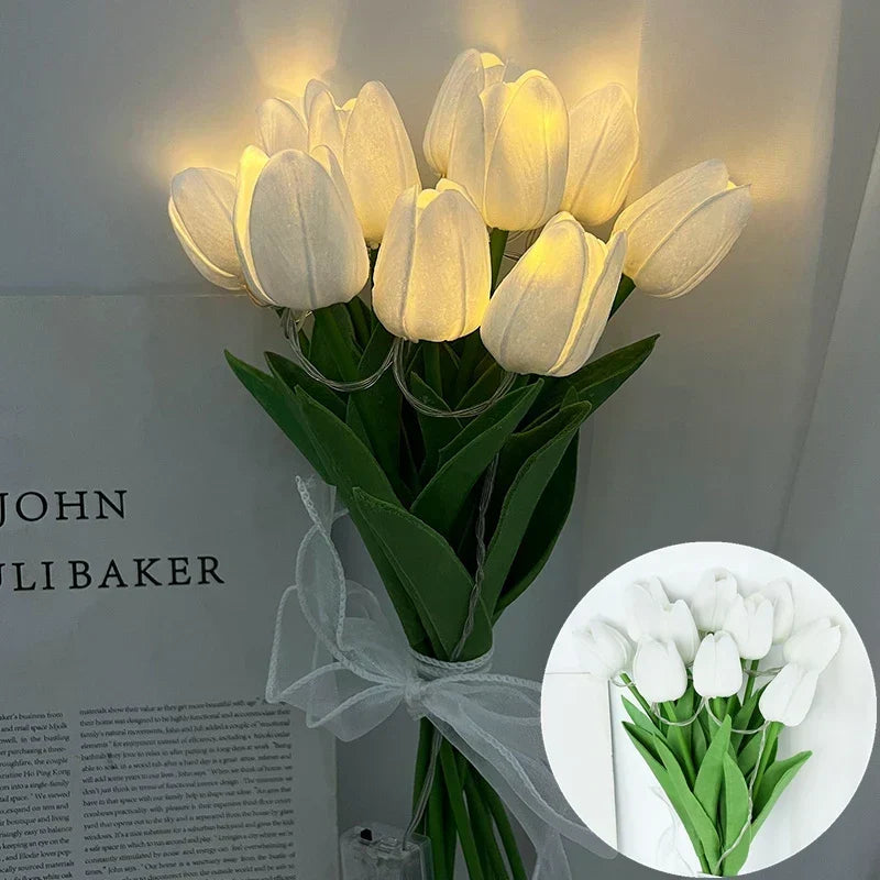 LED-lampa med konstgjord tulpanbukett, perfekt som gåvor eller som dekorationer för bröllopsfester