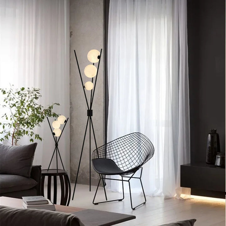 LunaGlow 3D Månlampa golvlampa med modern design och stativ LED!