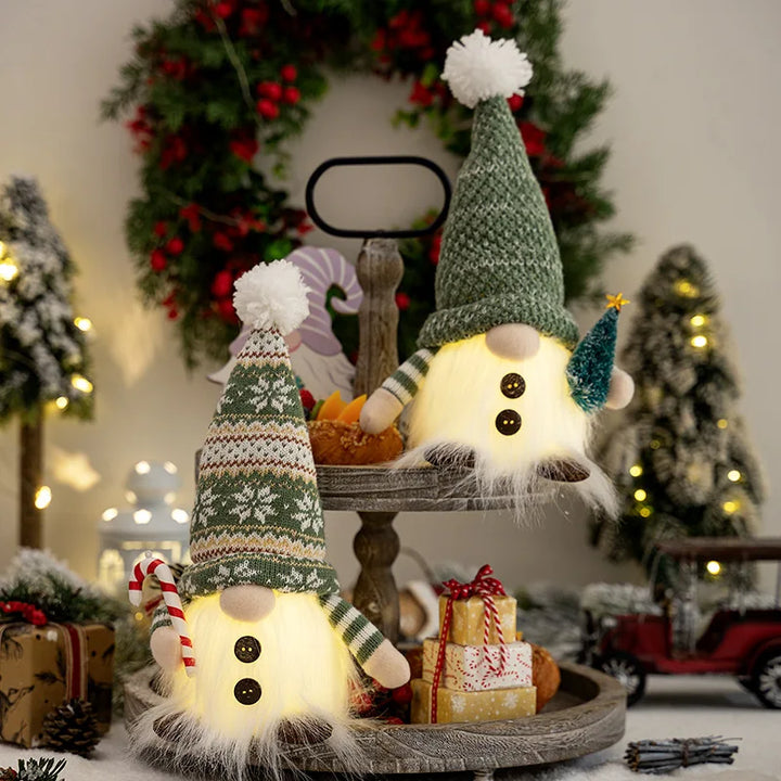 LED Jultomte | Stickad Design med Nattljus | Glödande Juldekoration | Varm &amp; Mysig