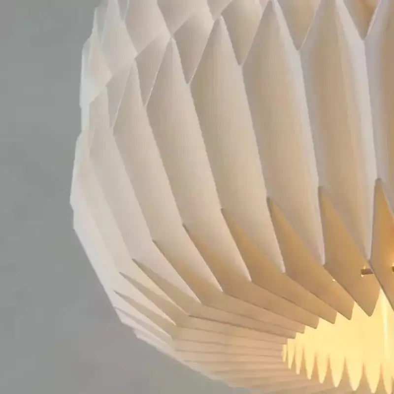 Elegant origami-inspirerad papperslykta