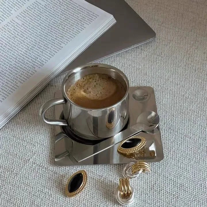 Kaffekopp och Bricka i Rostfritt Stål