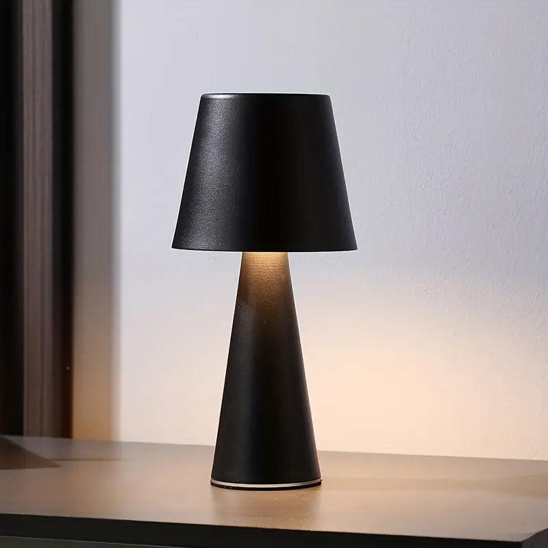 Bordslampa - Belysning - svart - Lägg till en raffinerad stil och lämna ett bestående intryck