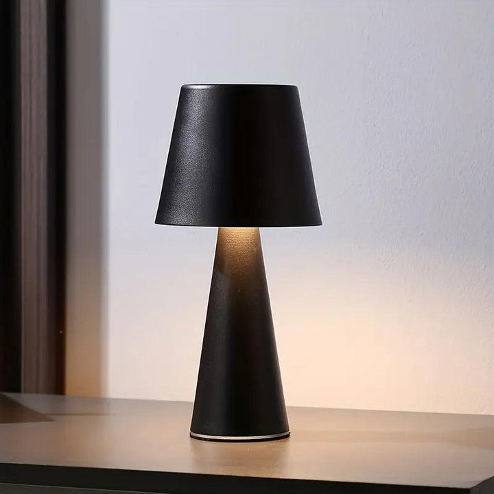 Bordslampa - Belysning - svart - Lägg till en raffinerad stil och lämna ett bestående intryck