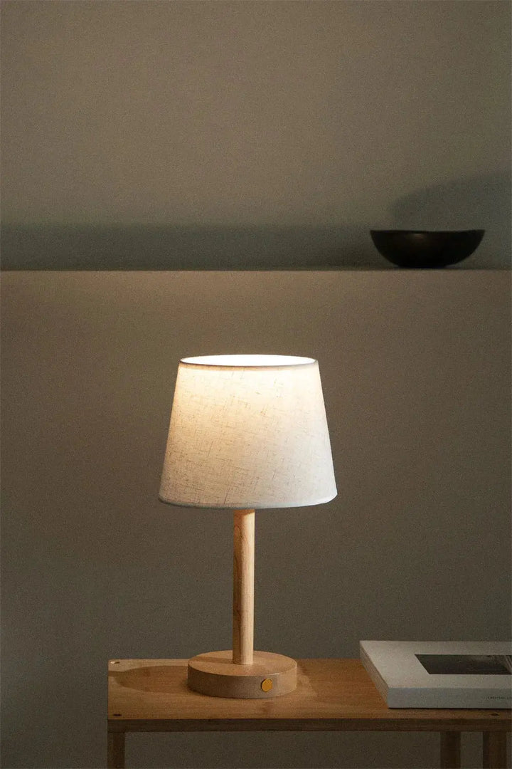 Trä LED Nattlampa WoodGlow – Modern &amp; Trådlös Lampa
