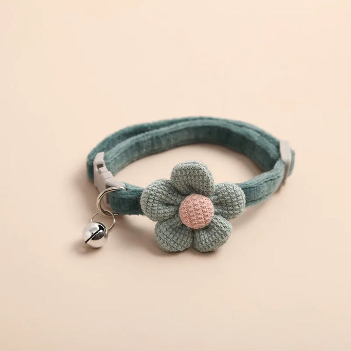 Justerbar kattkrage med blomma - FlowerCharm